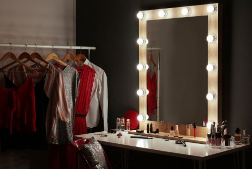 Designing a chic and luxurious dressing room you’ll love to spend time in